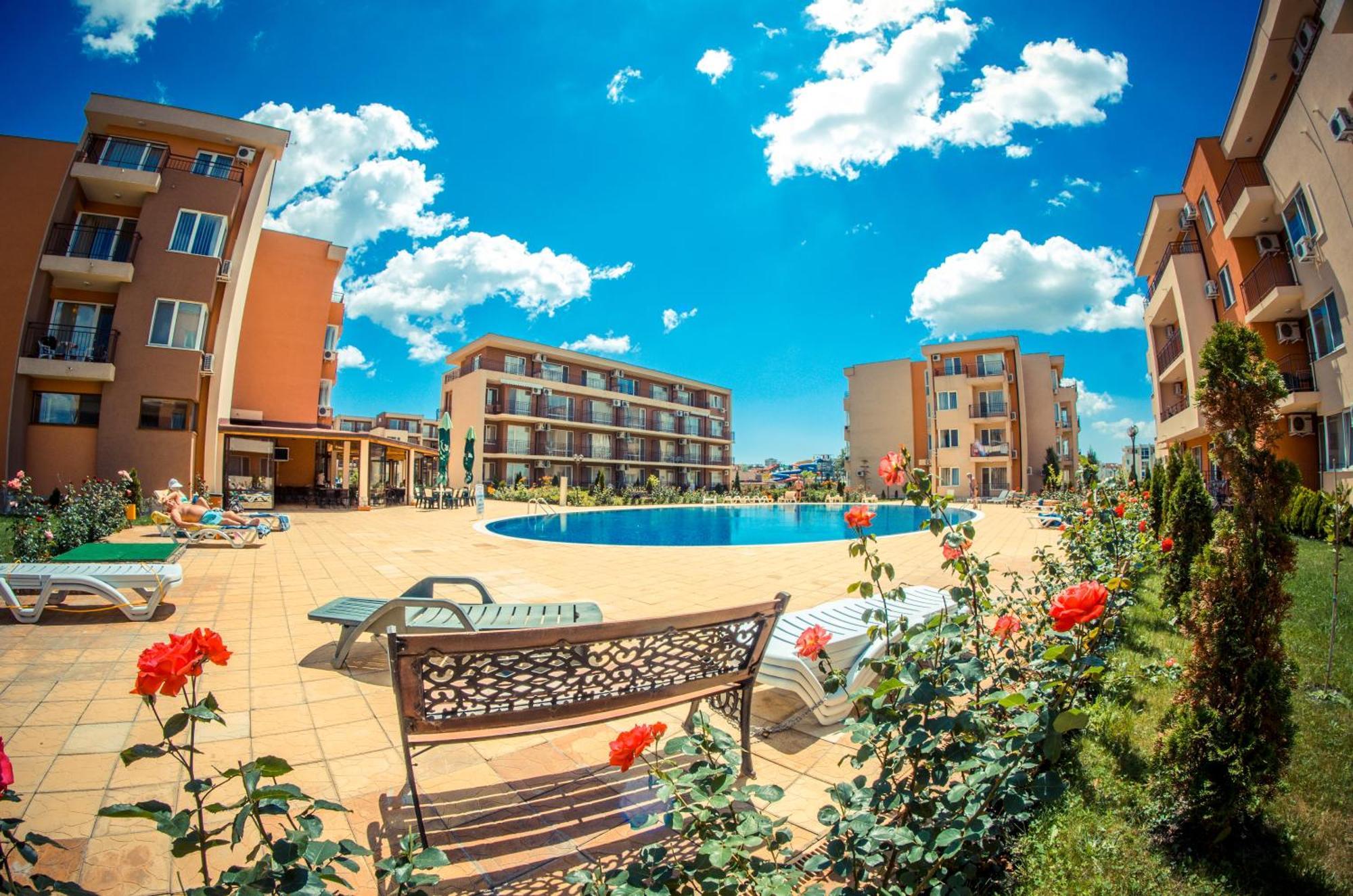 Waterpark Fort Apartments Sunny Beach Esterno foto