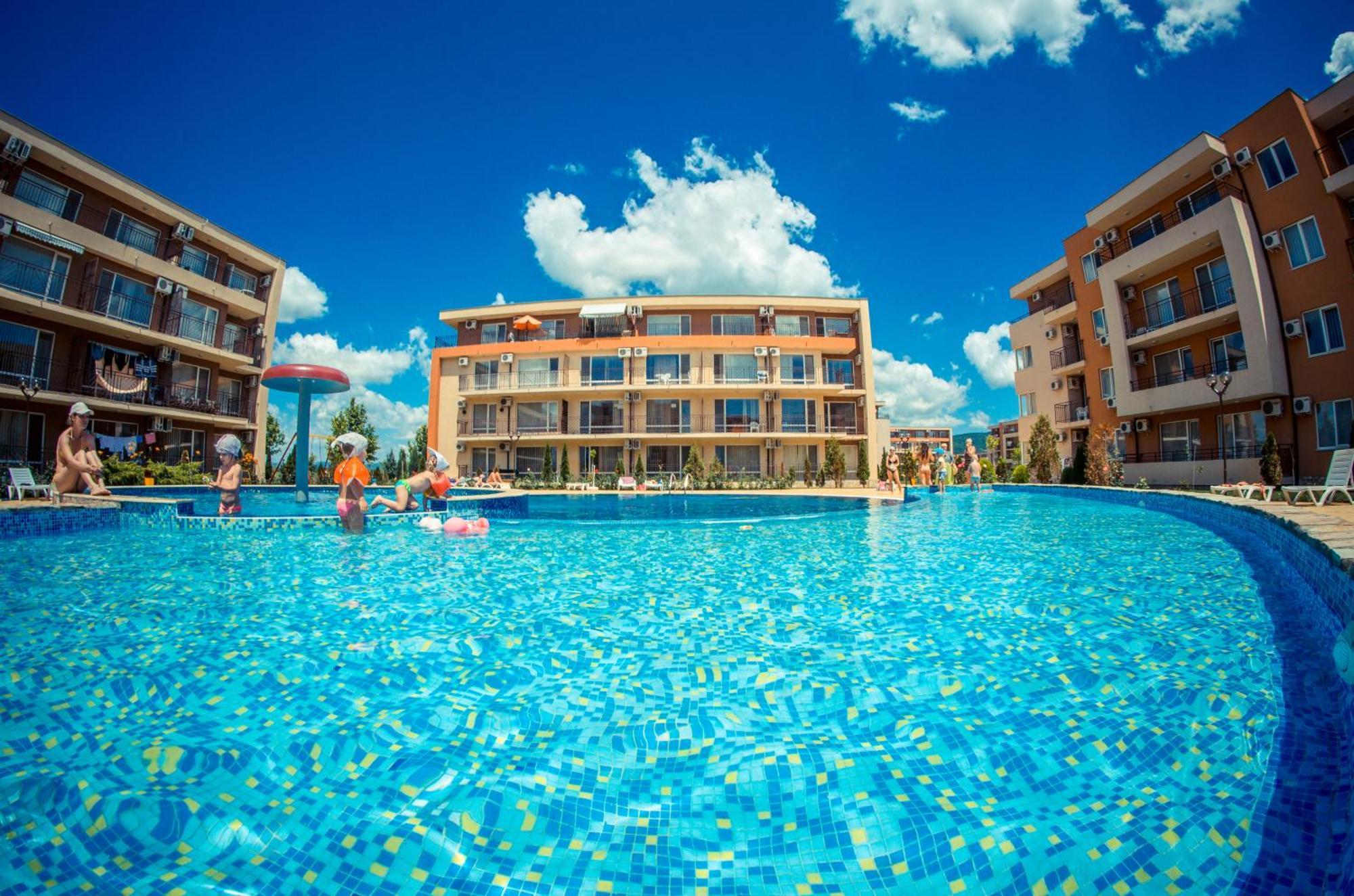 Waterpark Fort Apartments Sunny Beach Esterno foto