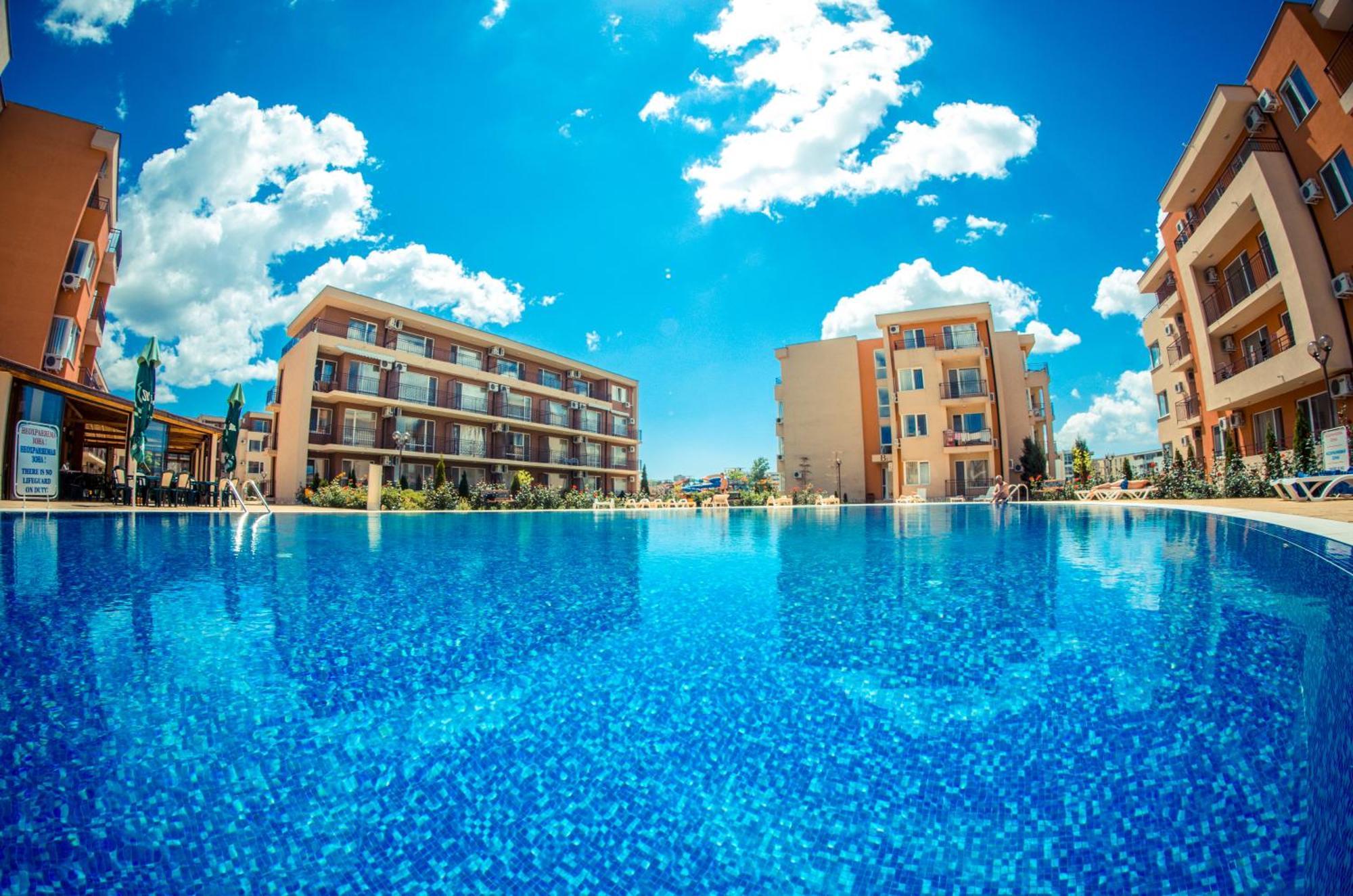 Waterpark Fort Apartments Sunny Beach Esterno foto