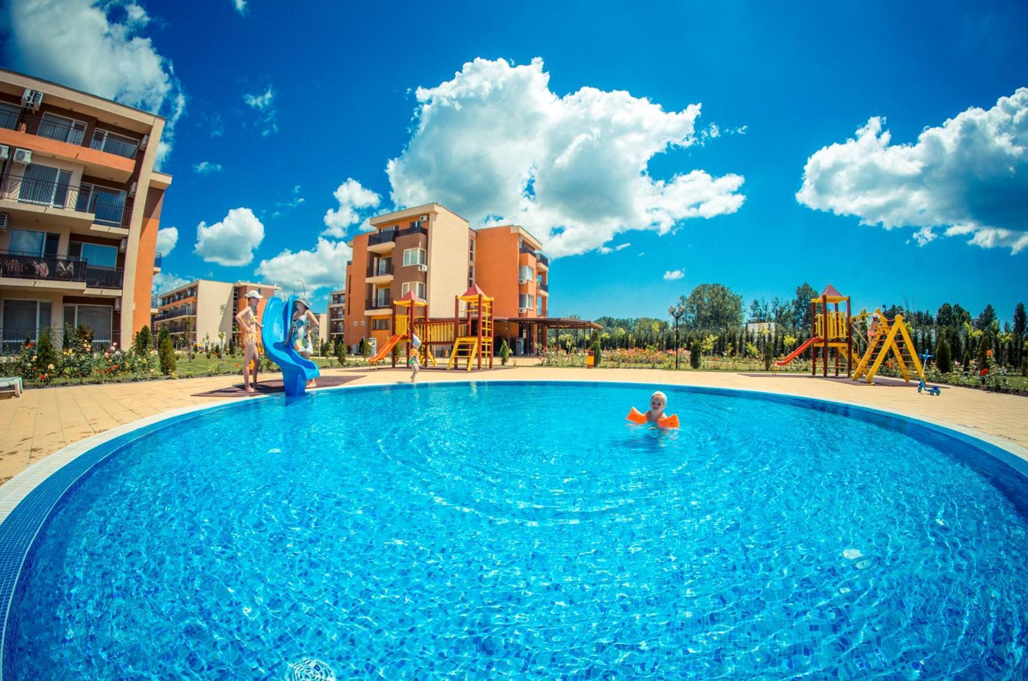 Waterpark Fort Apartments Sunny Beach Esterno foto