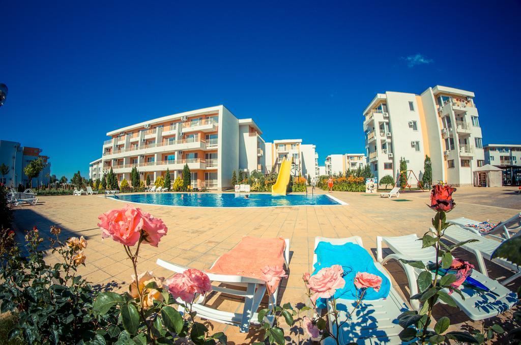 Waterpark Fort Apartments Sunny Beach Esterno foto