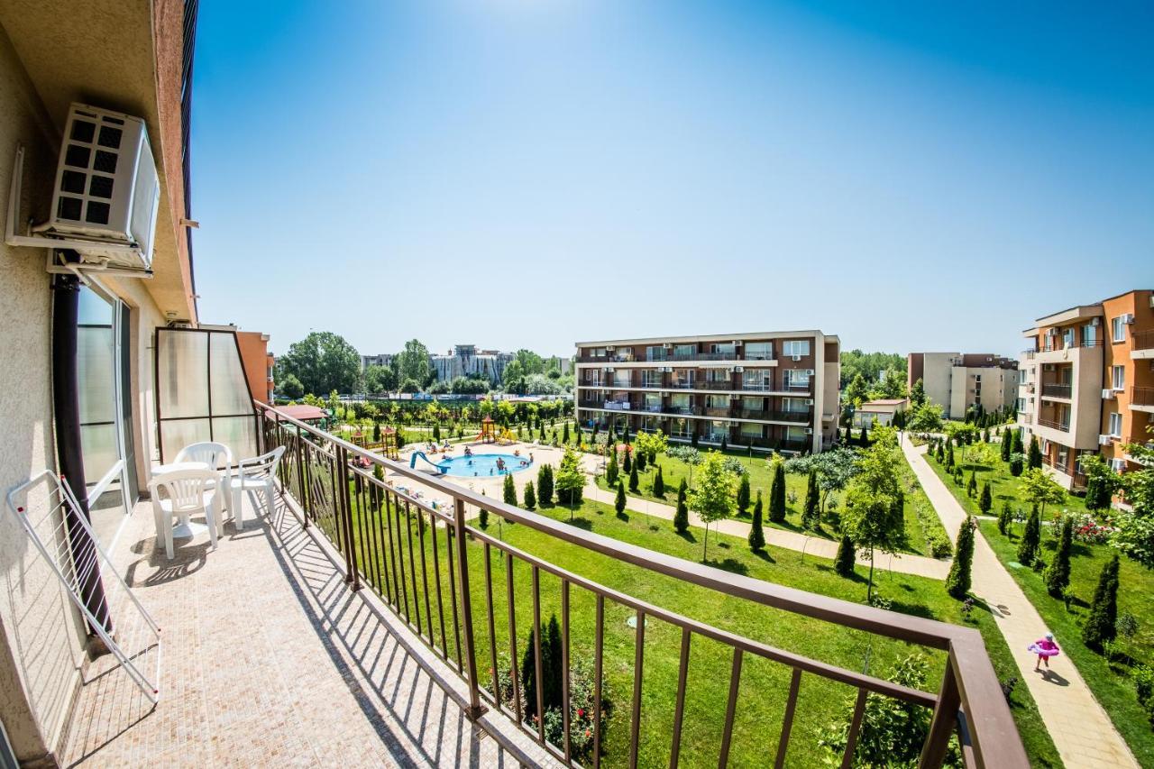 Waterpark Fort Apartments Sunny Beach Esterno foto